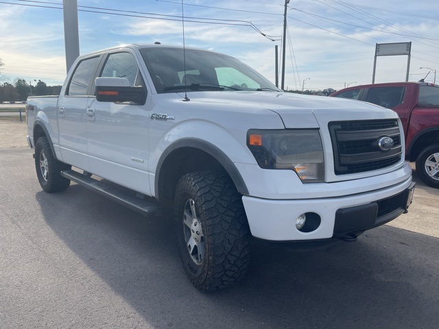 2014 Ford F-150 FX4 photo 2