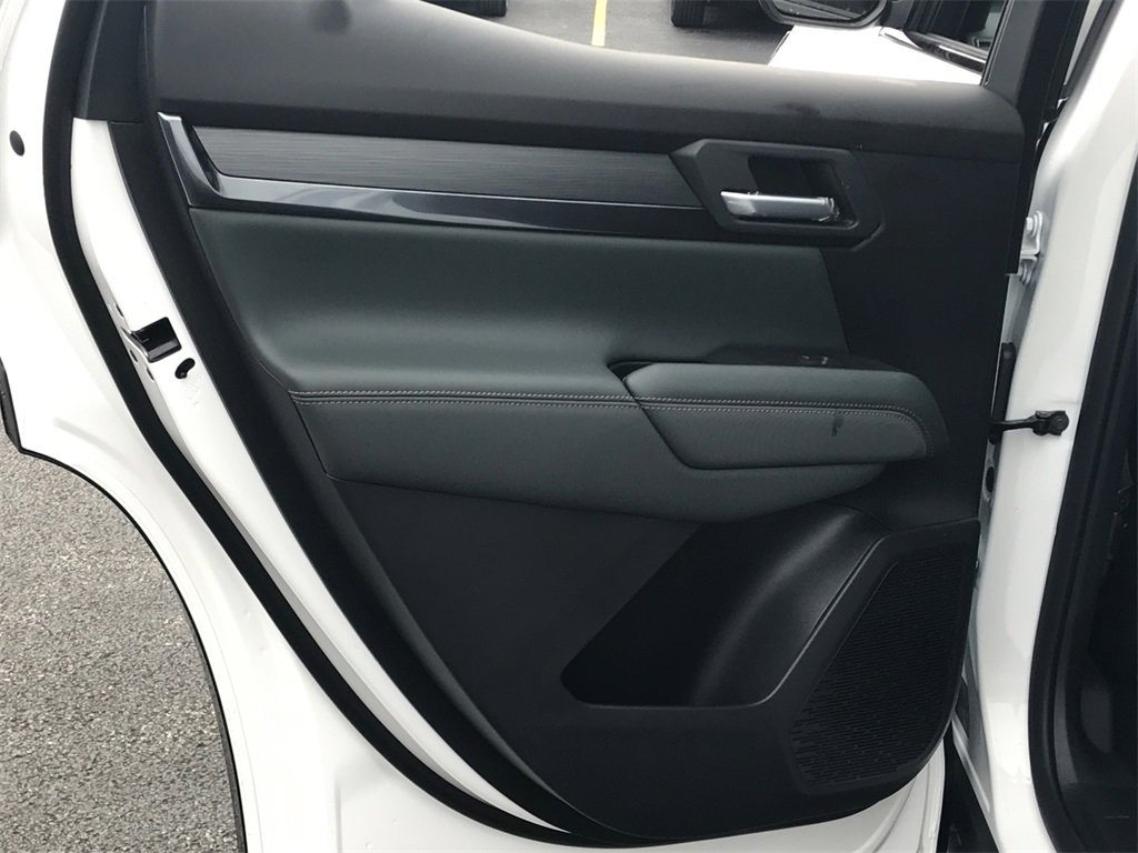 2026 GMC TERRAIN - Image 28