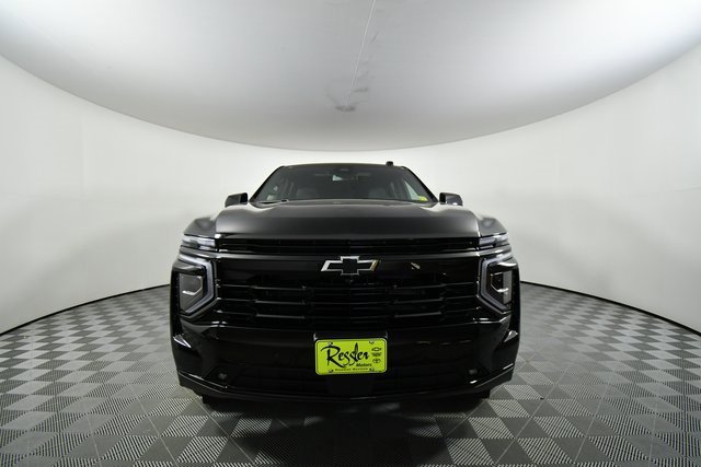2025 Chevrolet Suburban RST photo 5