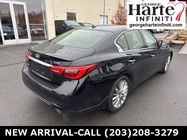2023 Infiniti Q50 LUXE photo 3