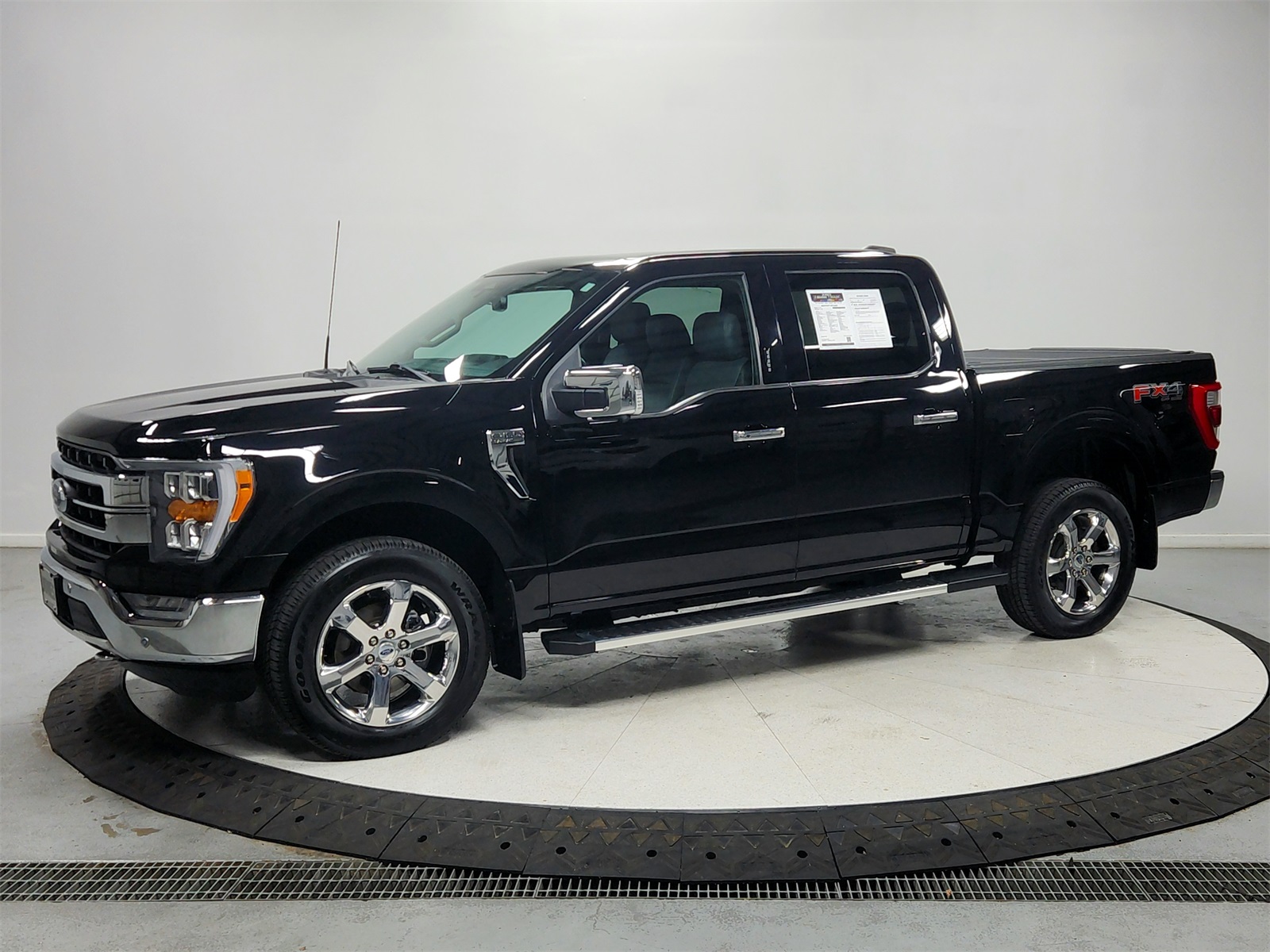 2022 Ford F-150 Lariat photo 3