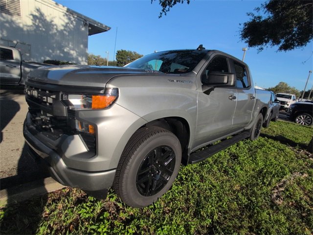 2026 Chevrolet Silverado 1500 Custom photo 4