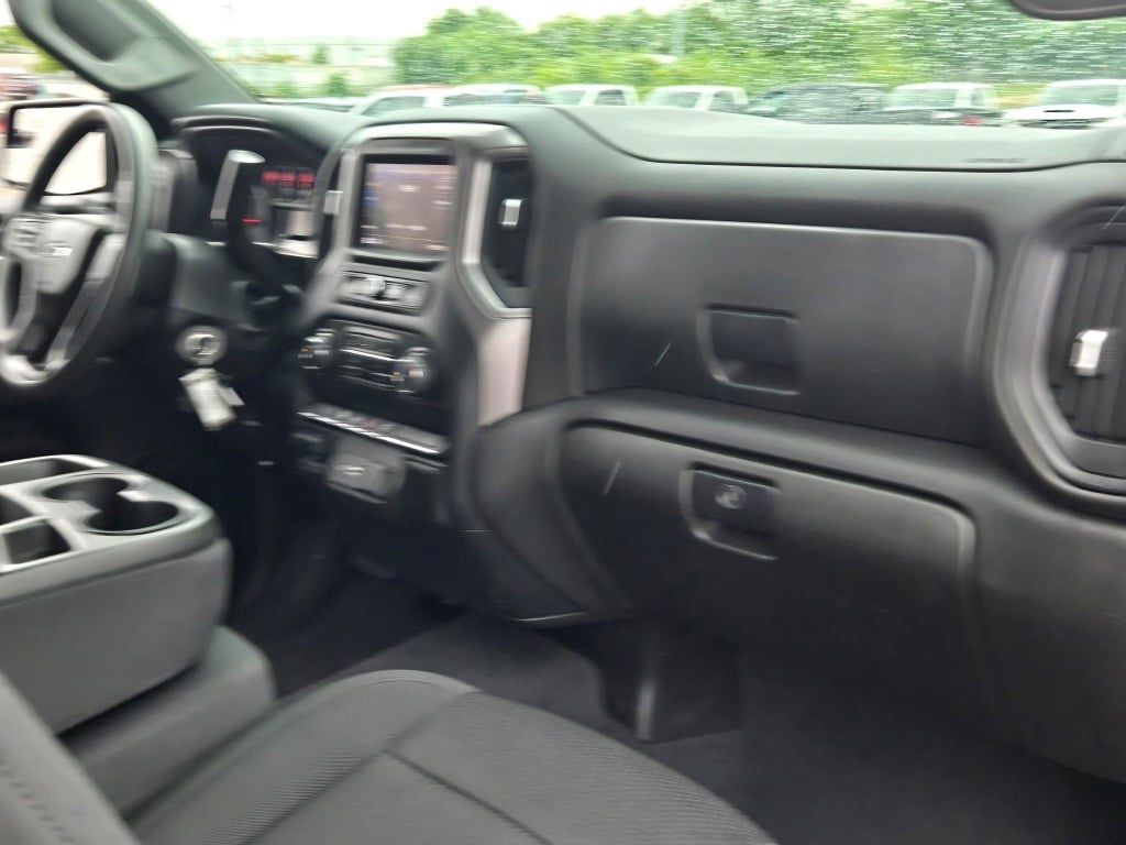 2021 Chevrolet Silverado 1500 Custom Trail Boss photo 3