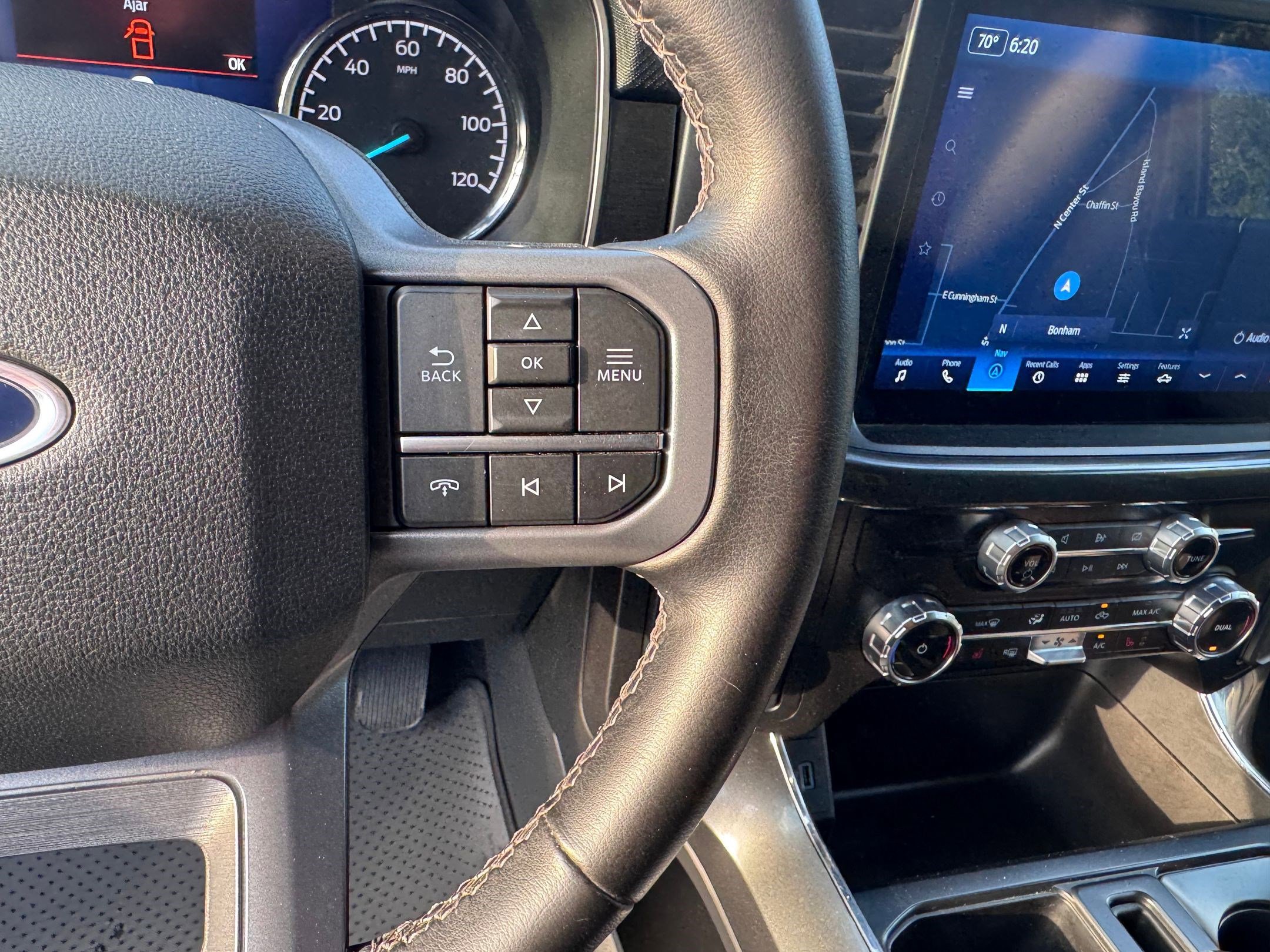 2023 Ford F-150 XLT photo 28
