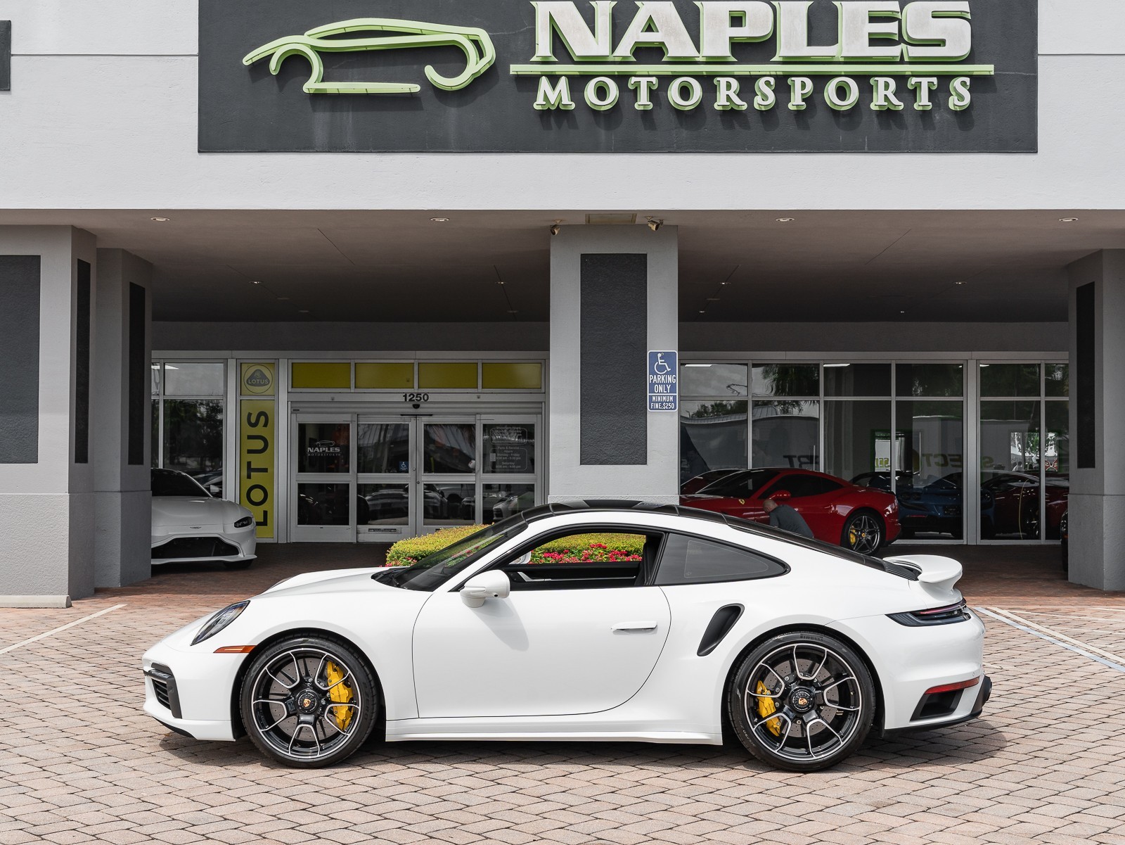 2023 Porsche 911 Turbo S photo 29