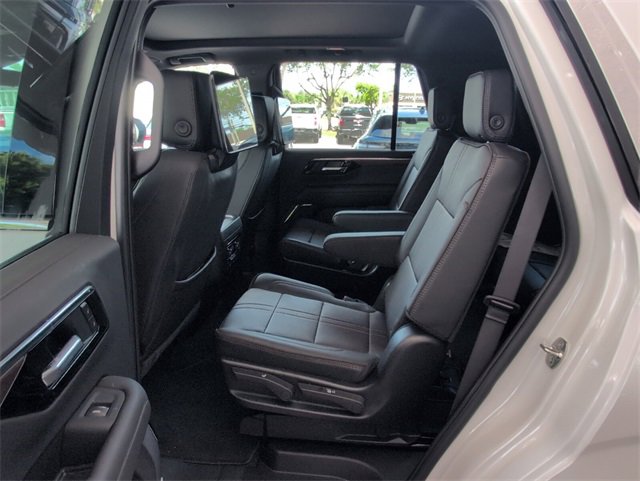2025 Chevrolet Tahoe High Country photo 31