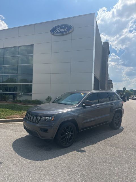 2020 Jeep Grand Cherokee