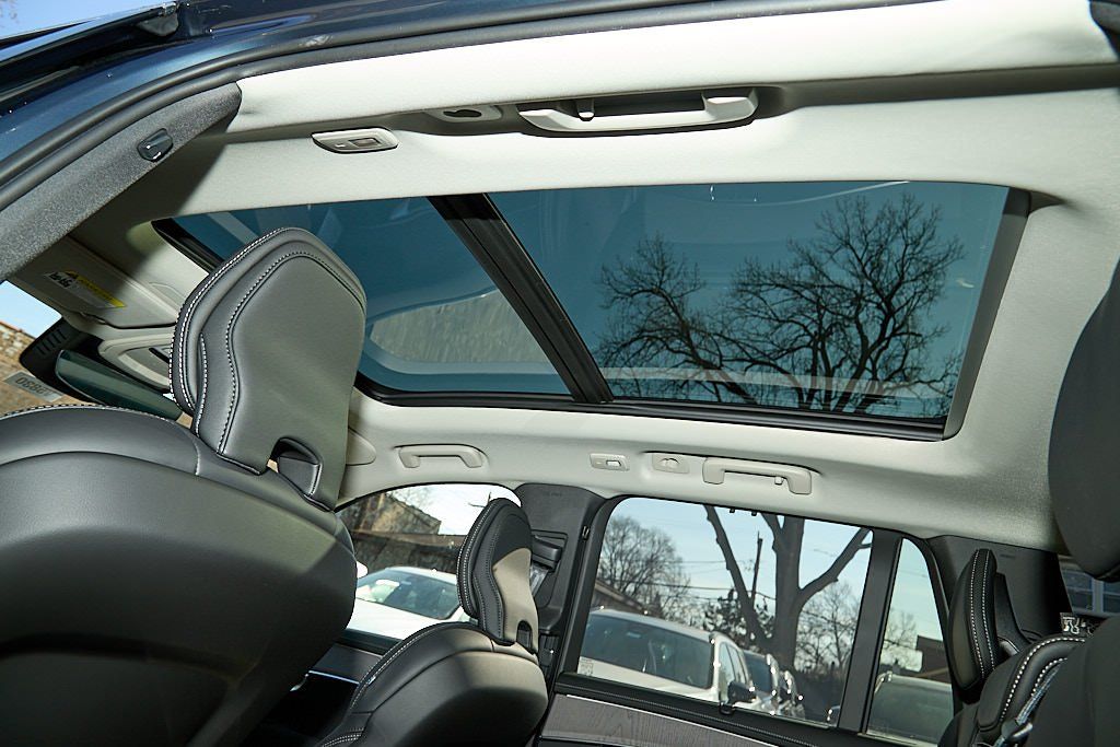 2026 VOLVO XC90 - Image 22