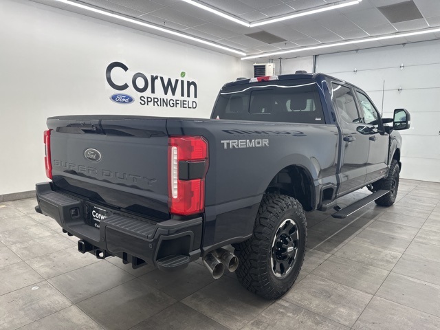 2025 Ford F-250 Lariat photo 5