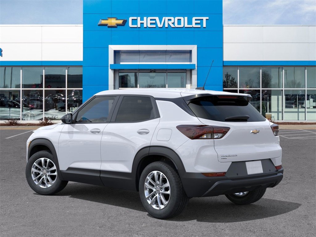 2026 Chevrolet Trailblazer LS photo 3