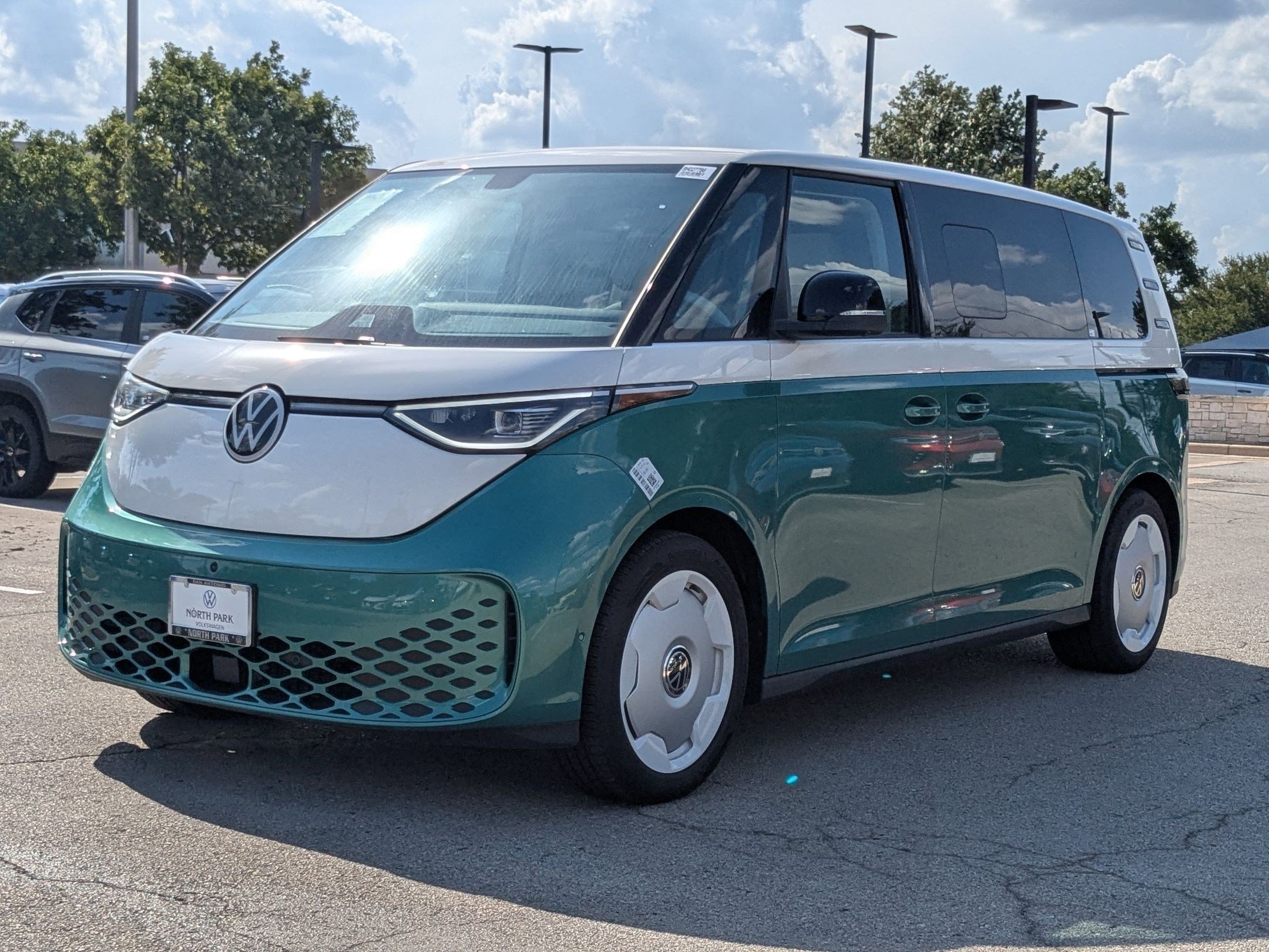 2025 Volkswagen ID. Buzz photo 4