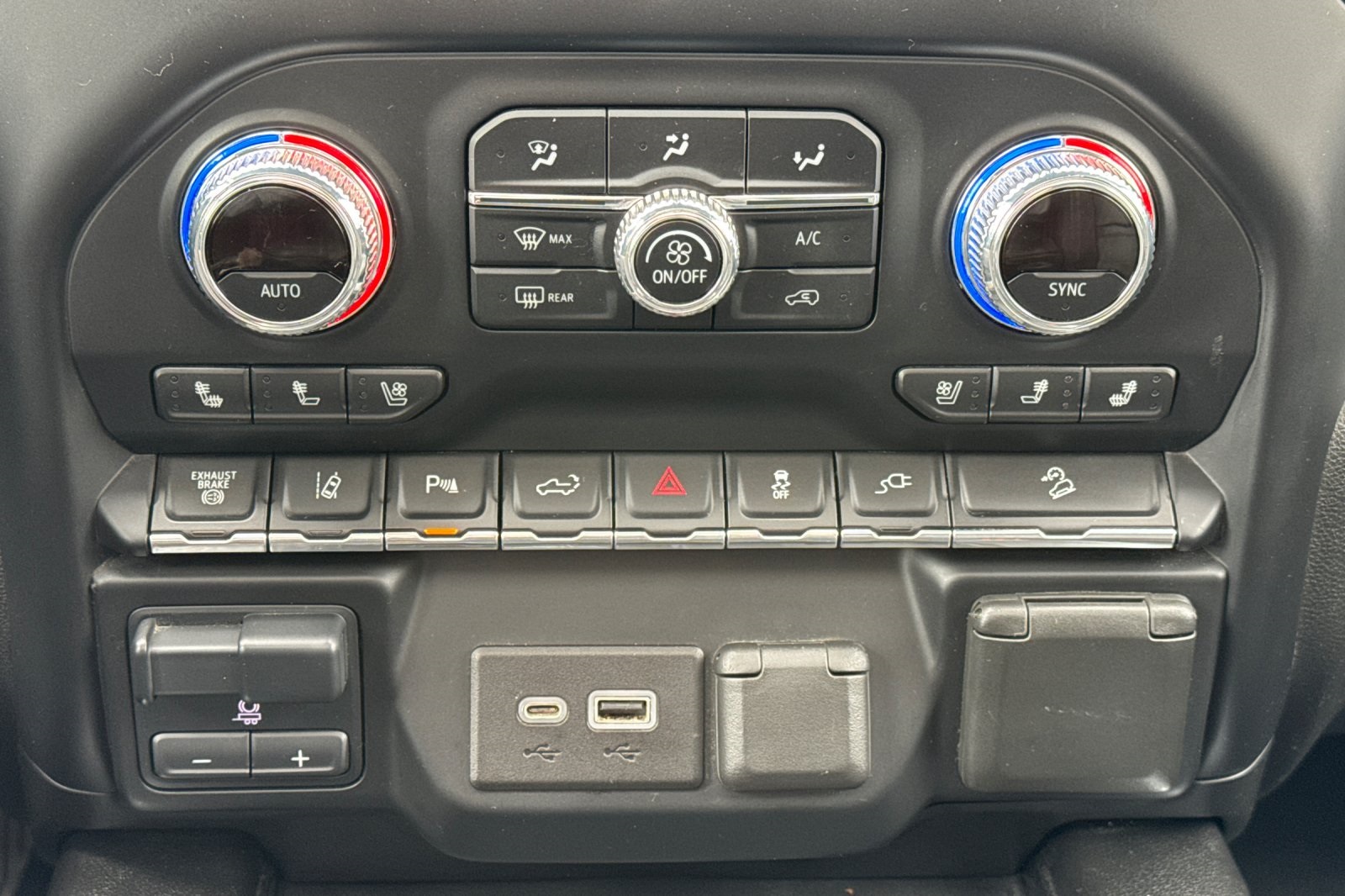 2020 Gmc Sierra 3500 HD Denali photo 18