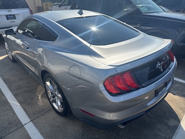 2020 Ford Mustang EcoBoost Premium photo 4