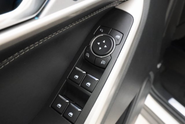 2022 Ford Explorer Limited photo 8