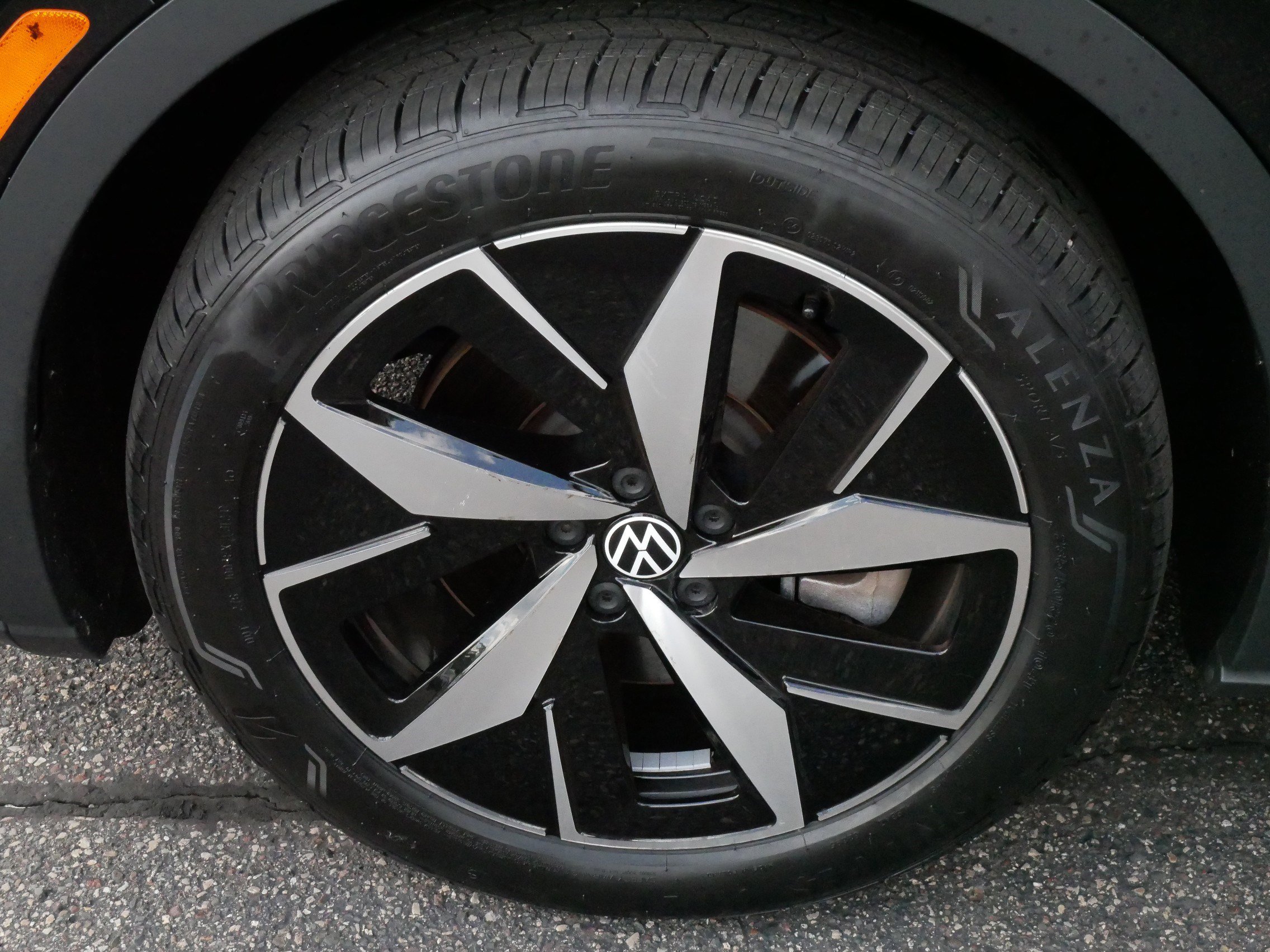 2023 Volkswagen ID.4 Pro S photo 15