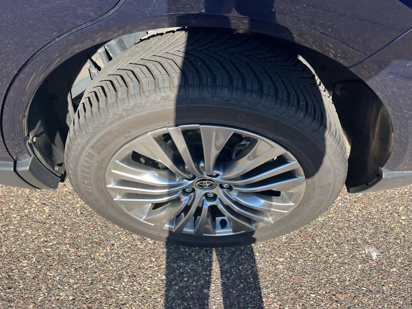 2021 Toyota Venza Limited photo 8