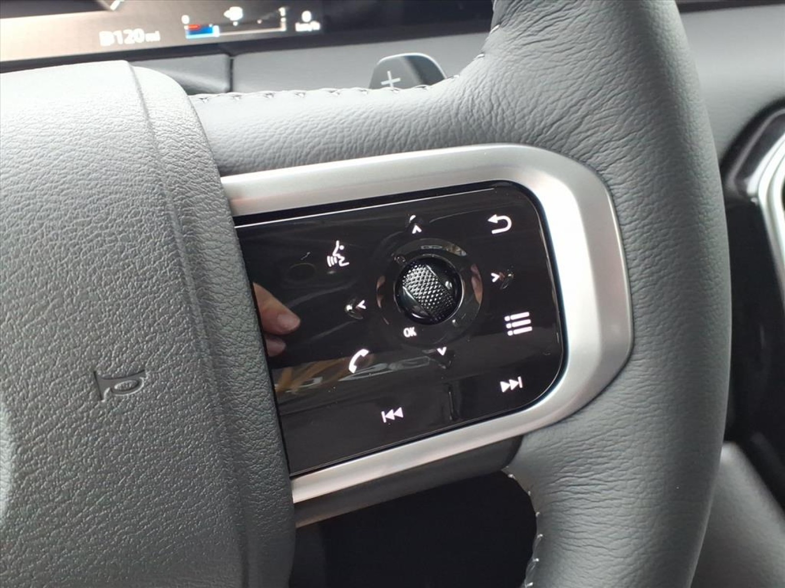 2026 Nissan Armada SV Black at Robbins Nissan