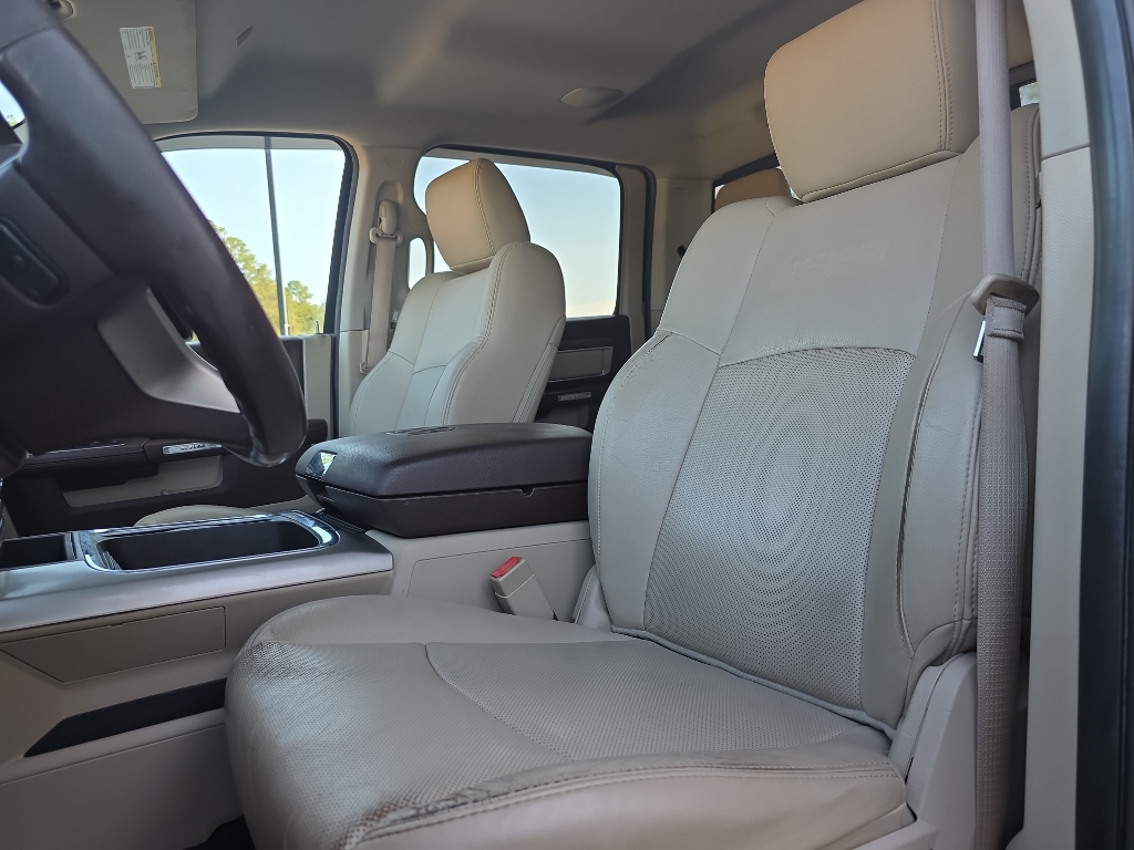 2017 Ram 1500 Laramie photo 11