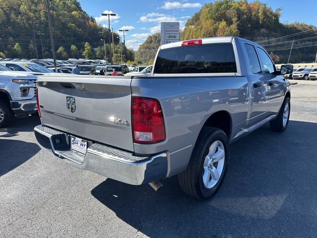 2024 Ram 1500 Classic SLT photo 2
