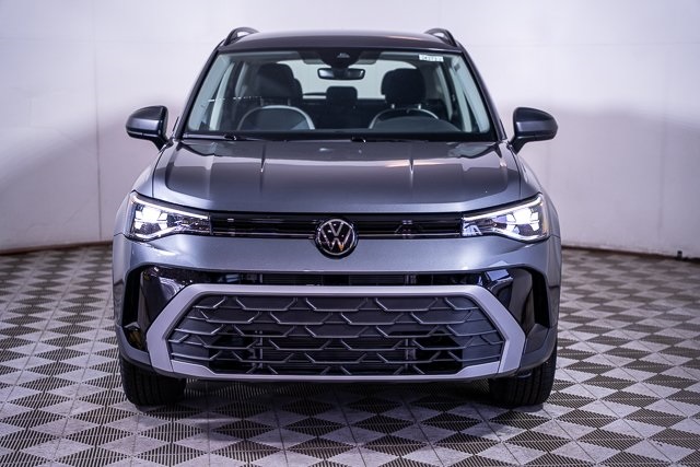 2025 Volkswagen Taos S photo 3
