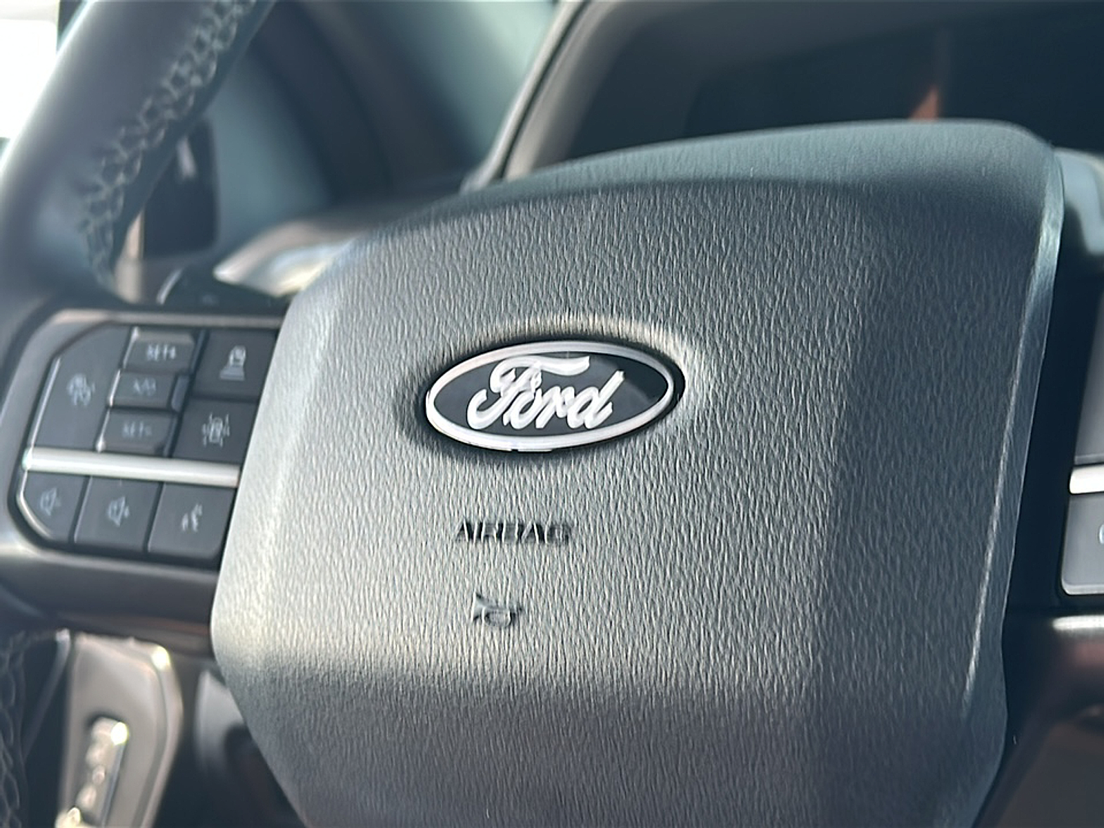 2024 Ford F-150 XLT photo 13