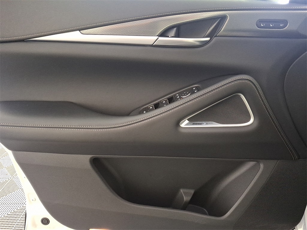 2025 Infiniti QX60 Luxe photo 9