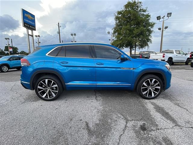 2024 Volkswagen Atlas Cross Sport SEL Premium R-Line photo 7