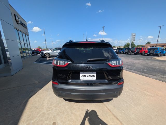 2023 Jeep Cherokee Altitude photo 3