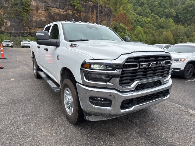 2026 Ram 2500 Tradesman photo 2