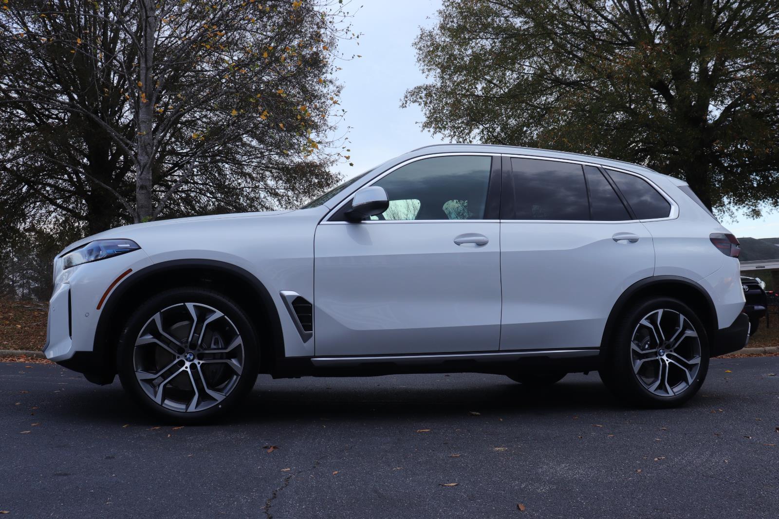 2026 BMW X5 40i's photo