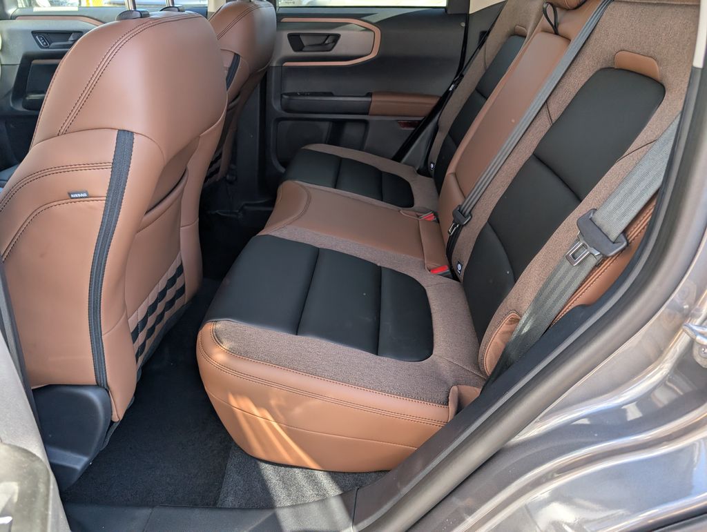 2025 Ford Bronco Sport Outer Banks photo 4