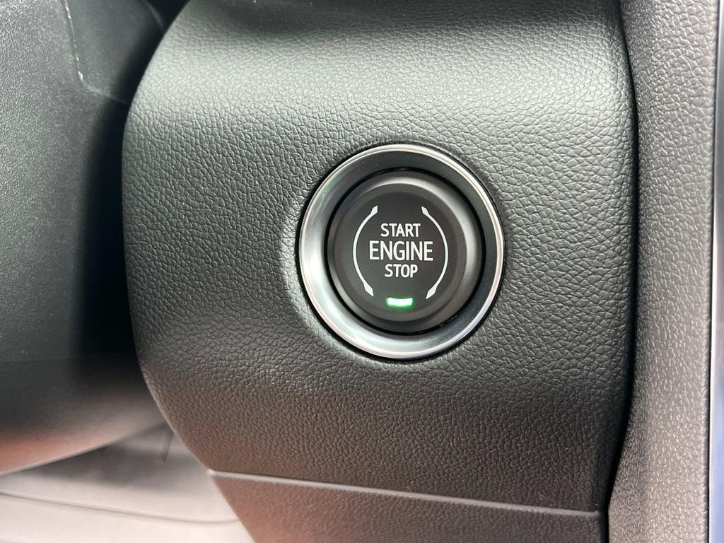 2026 Gmc Acadia AT4 photo 25