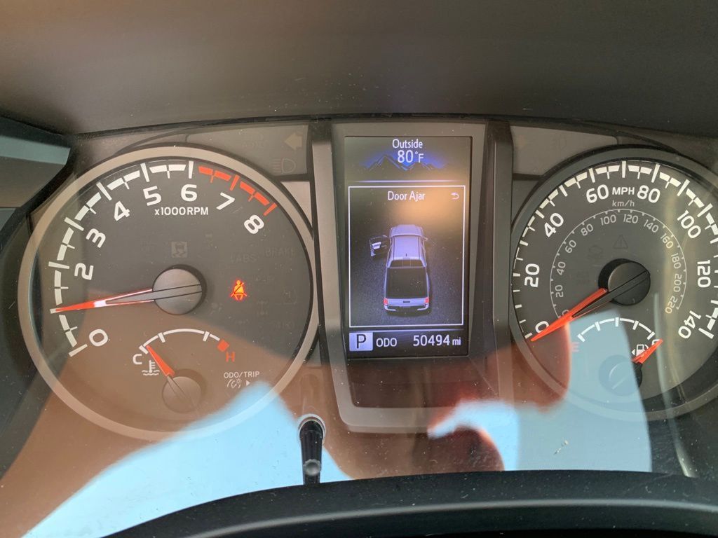 2020 Toyota Tacoma SR5 4x4 photo 13