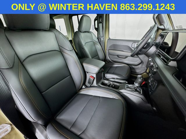 2025 Jeep Wrangler Sahara Backcountry 4xe photo 25