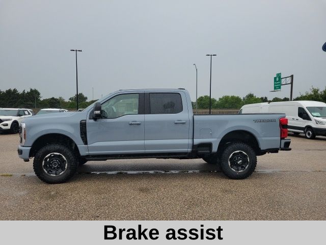 2026 Ford F-250 photo 2