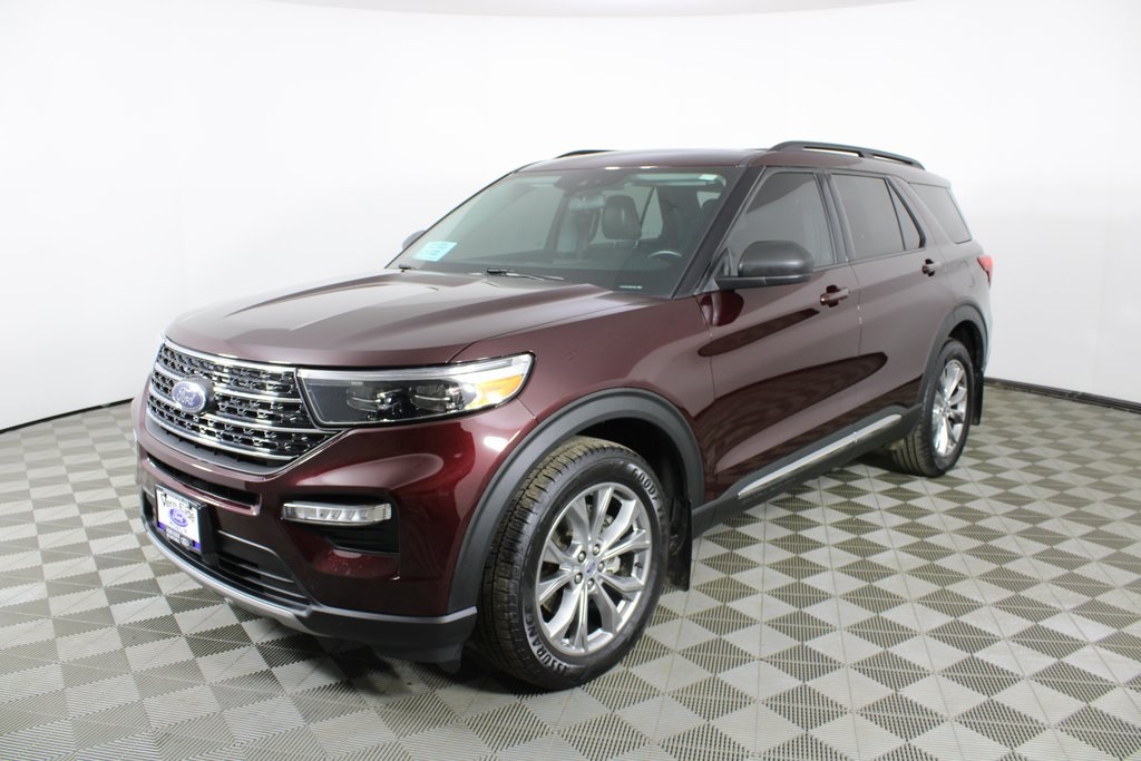 2022 Ford Explorer XLT photo 3
