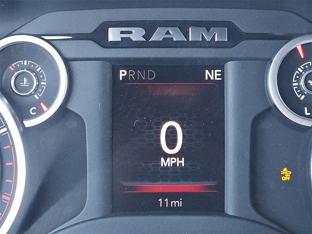 2026 Ram 3500 Tradesman photo 17