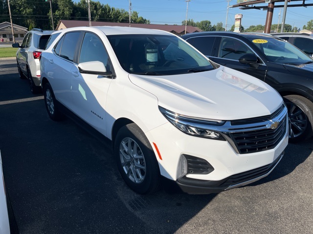 2022 Chevrolet Equinox LT photo 2