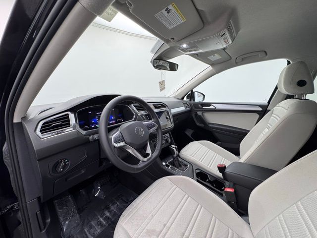 2024 Volkswagen Tiguan S photo 9