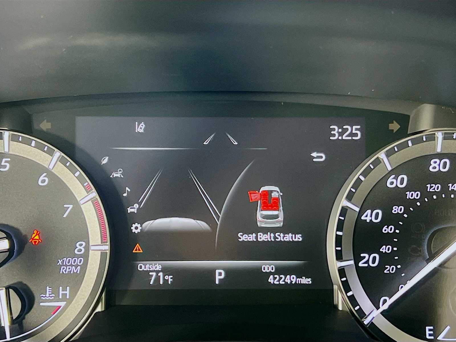 2021 Toyota Highlander XLE photo 5