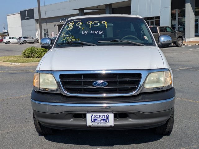 2002 Ford F-150 XLT photo 9