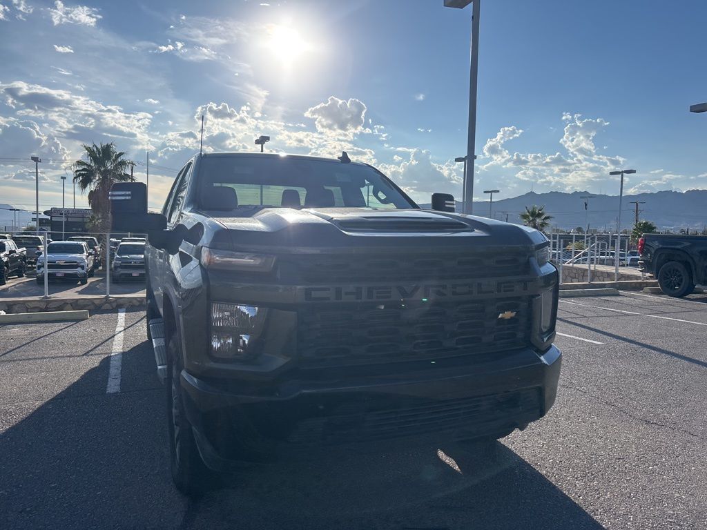 2023 Chevrolet Silverado 2500HD Custom photo 4