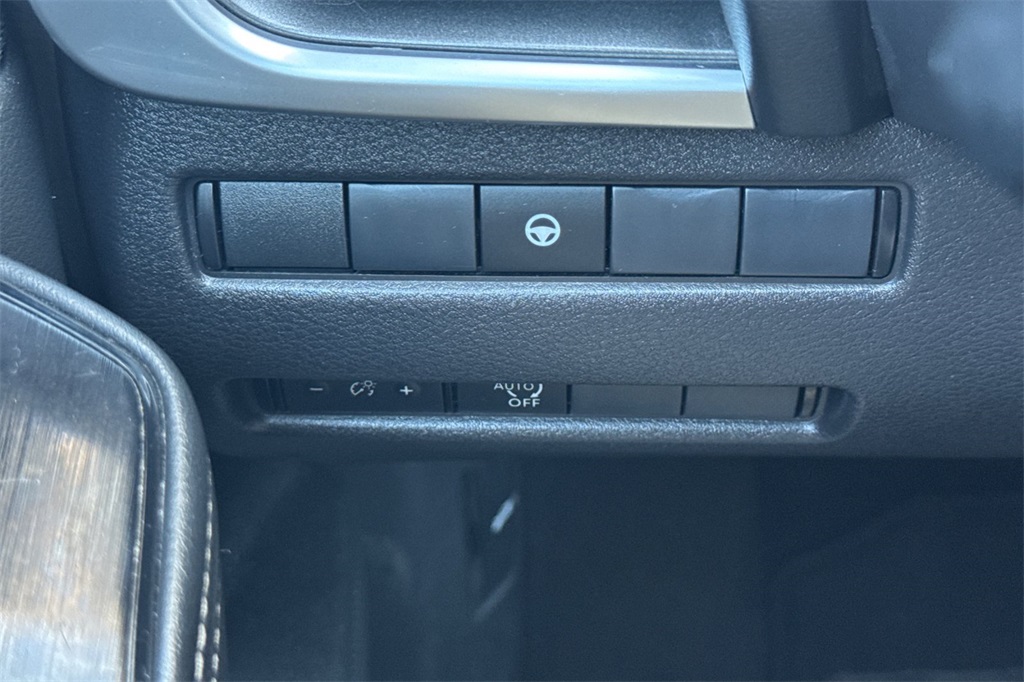 2023 Nissan Rogue SV photo 30