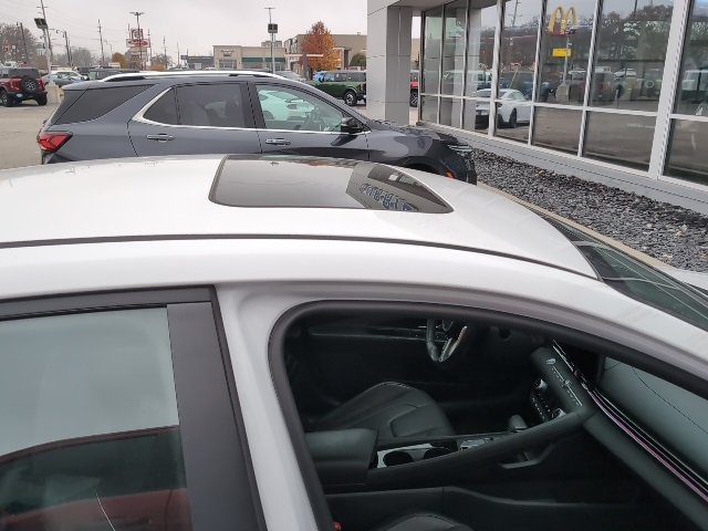 2023 Hyundai Elantra Hybrid Limited photo 2