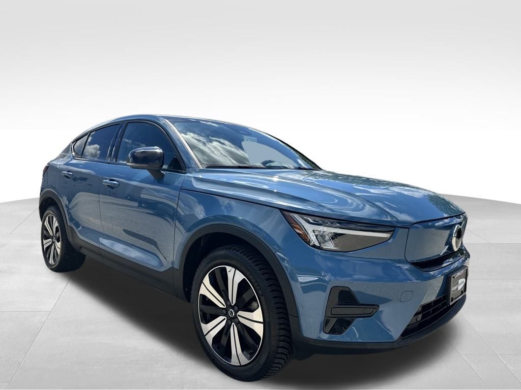 2023 Volvo C40 Recharge Core photo 2