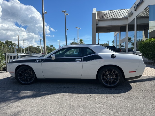 2023 Dodge Challenger R/T photo 10