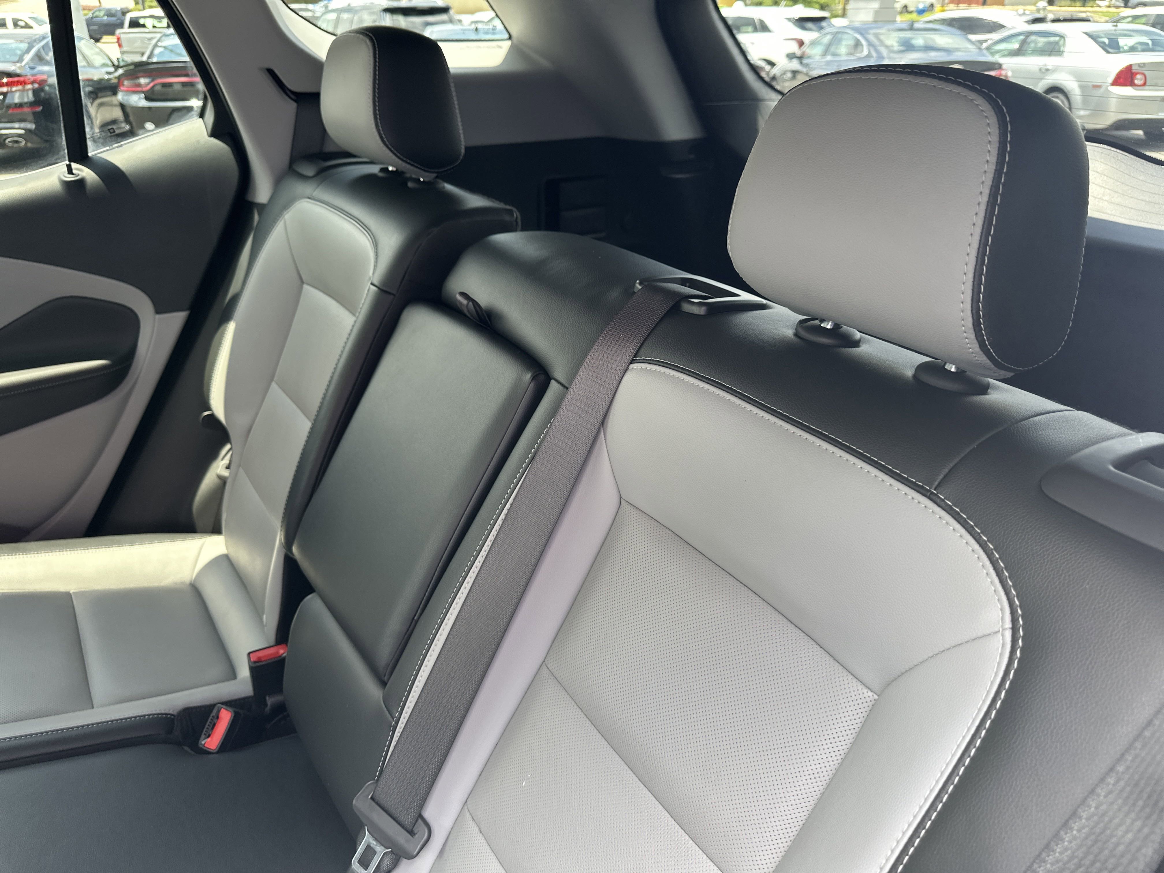 2023 Gmc Terrain SLT photo 4