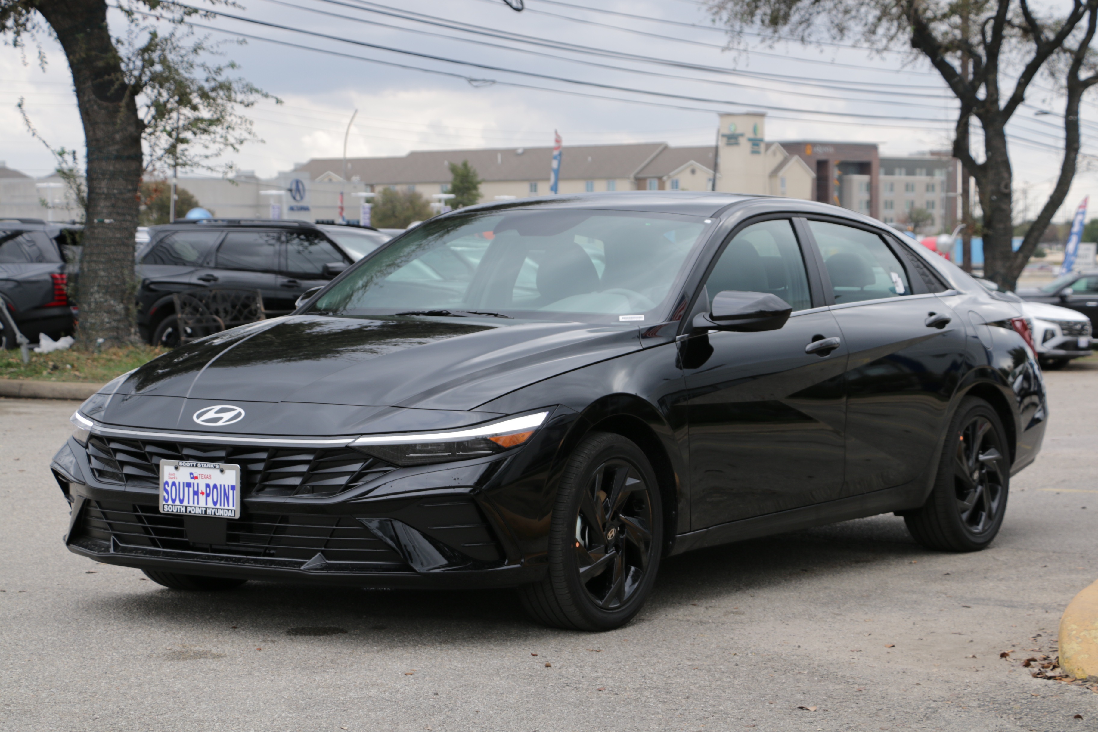 2026 Hyundai Elantra SEL Sport photo 4