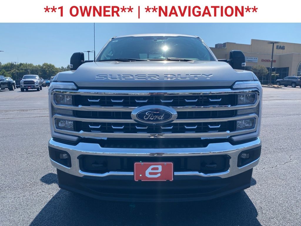 2024 Ford F-250 Lariat photo 2