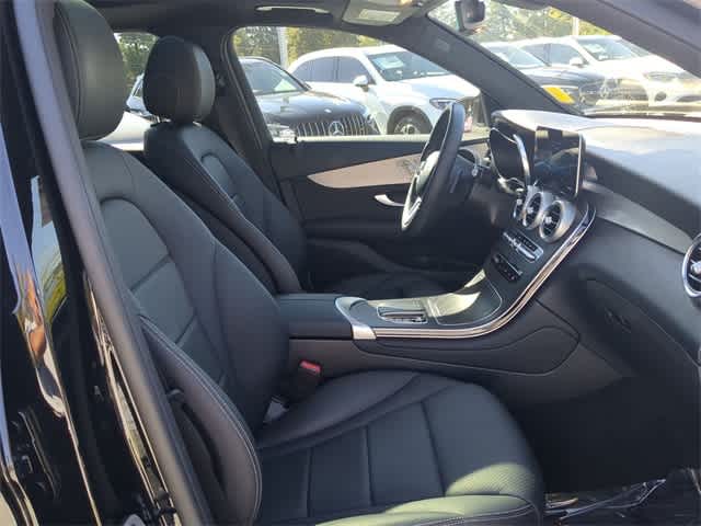 2021 Mercedes Benz GLC 300 photo 10